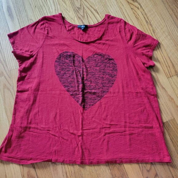 Red Graphic Heart Womens T-Shirt Size 22/24 By Ellos - Picture 1 of 5